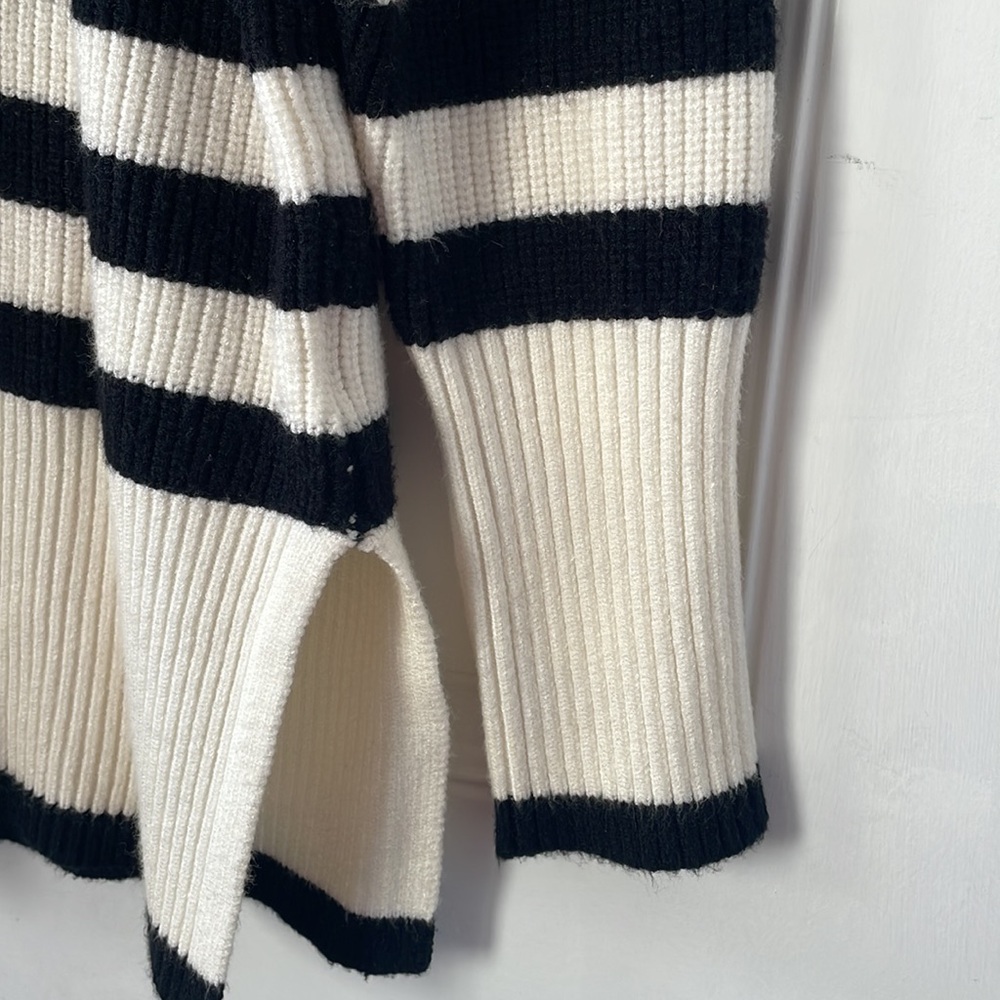 Philosophy Mock Neck Black and White Color blocked Striped Sweater, Small - Picture 4 of 8